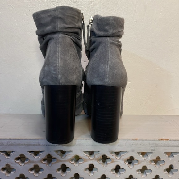 White House Black Market Grey Suede Zip Ankle Boot 3.5 inch Heel. #0201 - Picture 5 of 8